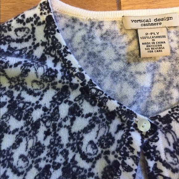 100% Cashmere Cardigan - Picture 2 of 3